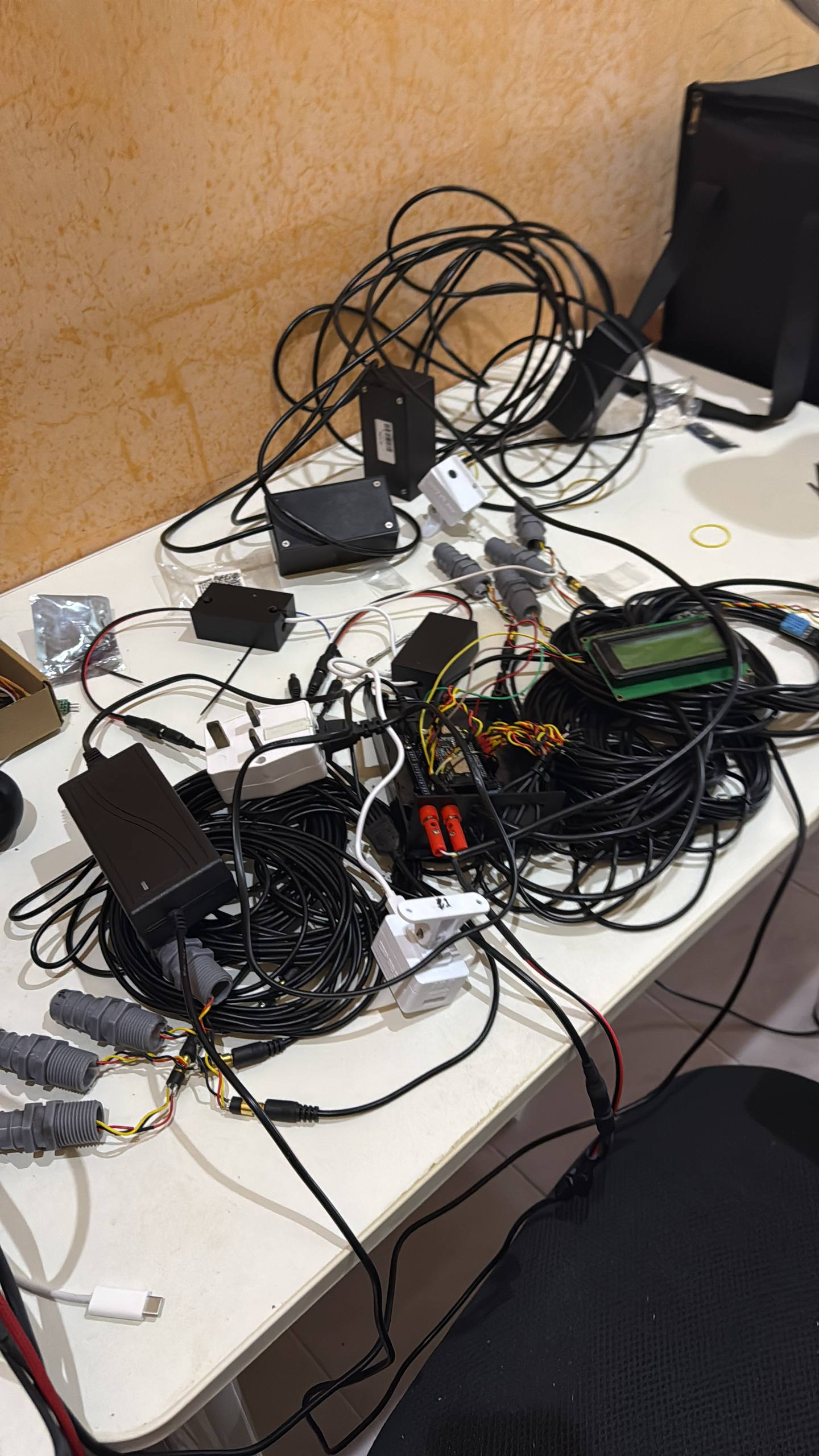 Smart Duck Coop IoT Monitoring screenshot 2